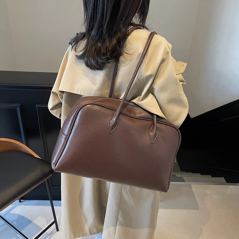 Muse diaper bag in burgundy — NAEVII
