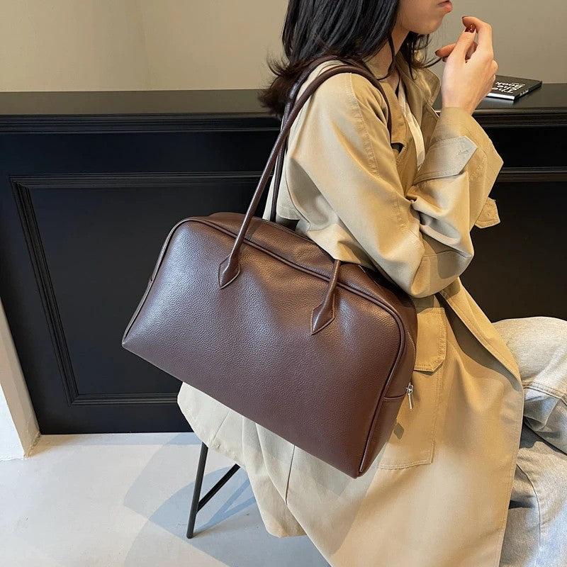 Muse diaper bag handle detail — NAEVII