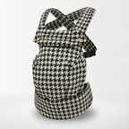 NAEVII Limitless Baby Carrier in black and white Houndstooth, front view of the carrier#Color_Houndstooth