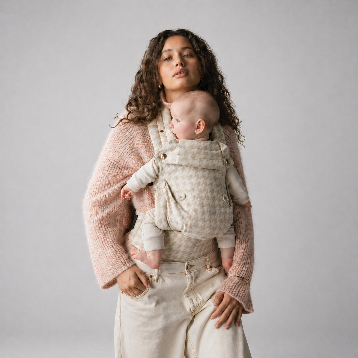 NAEVII Limitless Baby Carrier in Neutral Houndstooth, front carry position#Color_Neutral Houndstooth